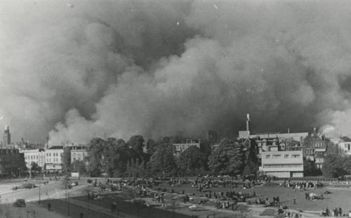Land van Hoboken during the bombing of Rotterdam in May 1940. Collection Het Nieuwe Instituut